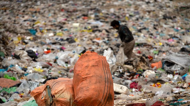 طرح تفکیک زباله در نکا انجام می شود